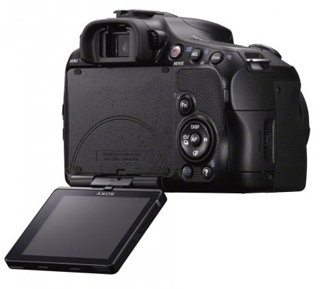 Sony A57 Вид спереди фотоаппарата А57