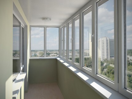 остекленение балконов и лоджий