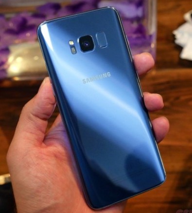 Вид на камеру Galaxy S8